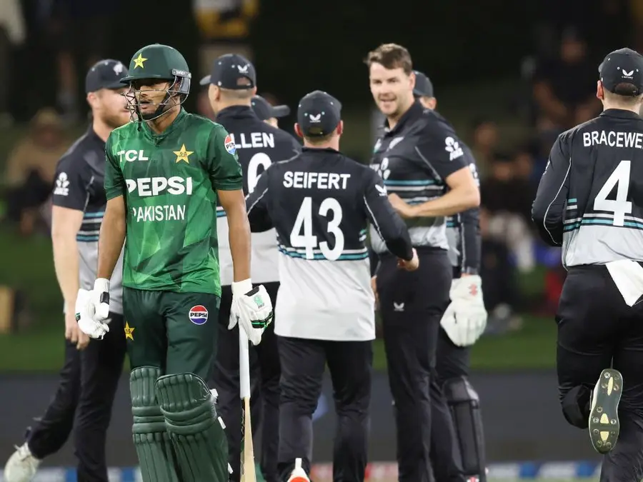 New Zealand hand Pakistan their biggest defeat by runs in 4th T20I, seal series