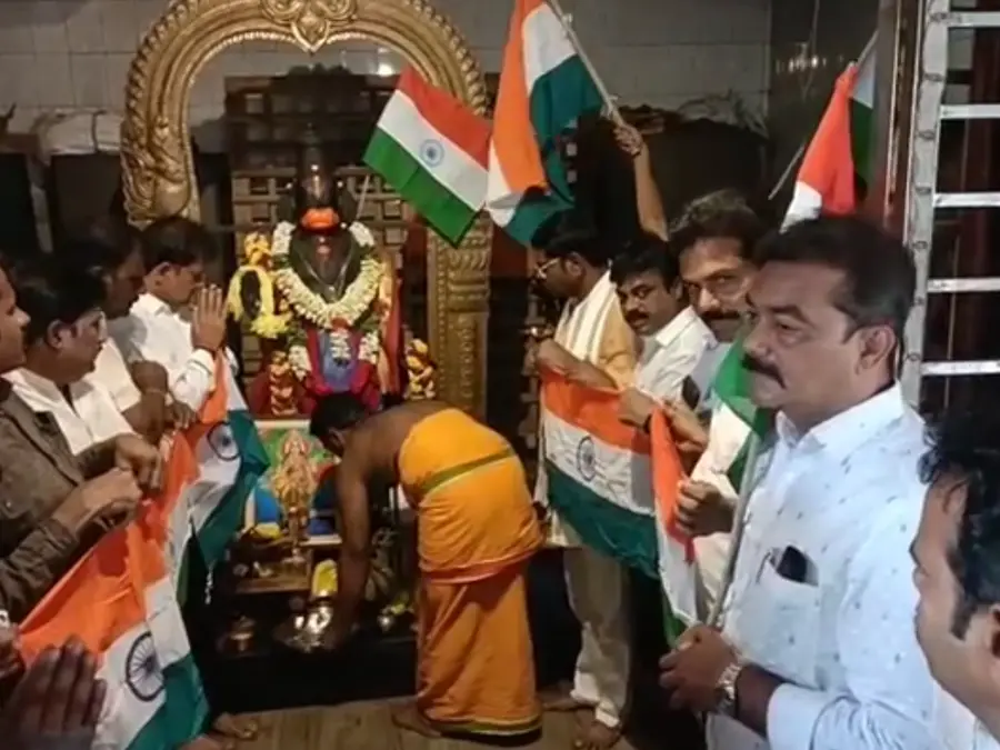 Operation Sindoor: Tirupati temple offers prayers with Bharat Mata deity, chants of patriotism-WATCH