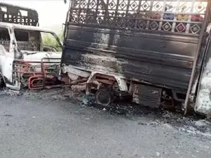 Pakistan: Gunmen kidnap 4 labourers in Noshki, set vehicles ablaze; no trace of cops abducted 48 hours ago