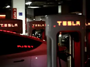 FBI investigates damage at Tesla Supercharger station amidst rising vandalism