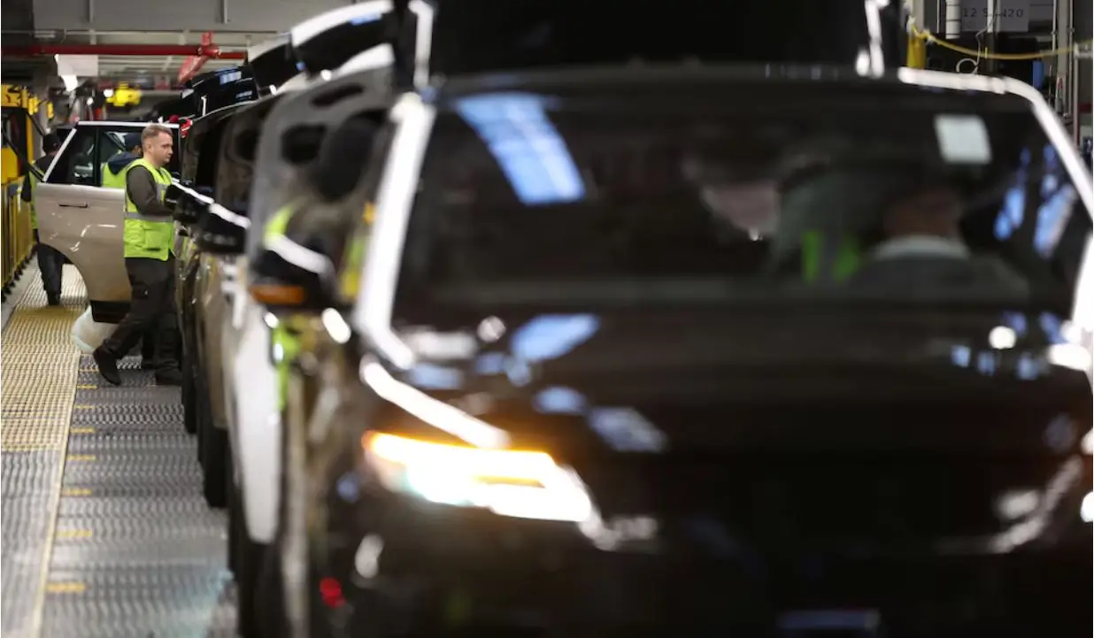 JLR announces USD 80 million investment to meet demand for bespoke luxury car colours