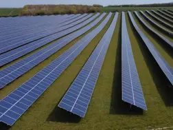 Pollution hurts solar power efficiency in India