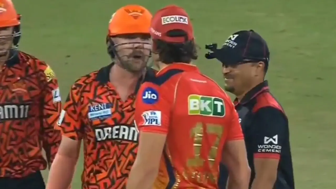 Watch Viral Video: Aussie star trio indulge in mid-pitch banter during IPL 2025 classic
