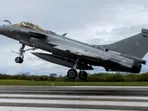India, France to sign $7.3 billion deal for 26 Rafale Marine combat aircraft