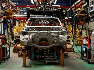 Trump's tariff threat spurs auto suppliers to rethink production plans