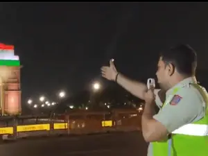 Indo-Pak war | India Gate evacuated as security beefed up in New Delhi after India foils Pakistan drone attack