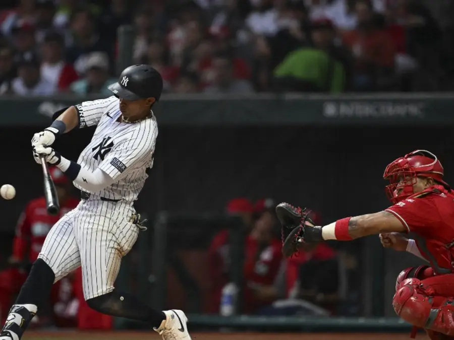 MLB: Yankees' Oswaldo Cabrera suffers horrible ankle injury during winning run vs Mariners - WATCH