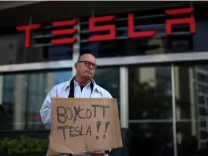 Protests erupt at Tesla showroom in Portugal amid election concerns