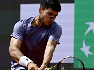 Carlos Alcaraz sweeps past Draper and into Italian Open semis