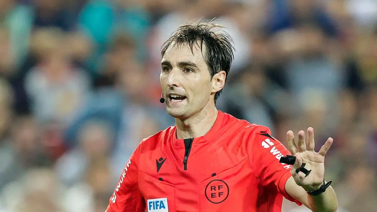 Copa del Rey final referee wells up over Real Madrid TV pressure this season