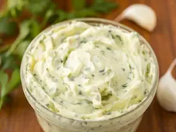 5 Simple Ways to Make Garlic Butter at Home