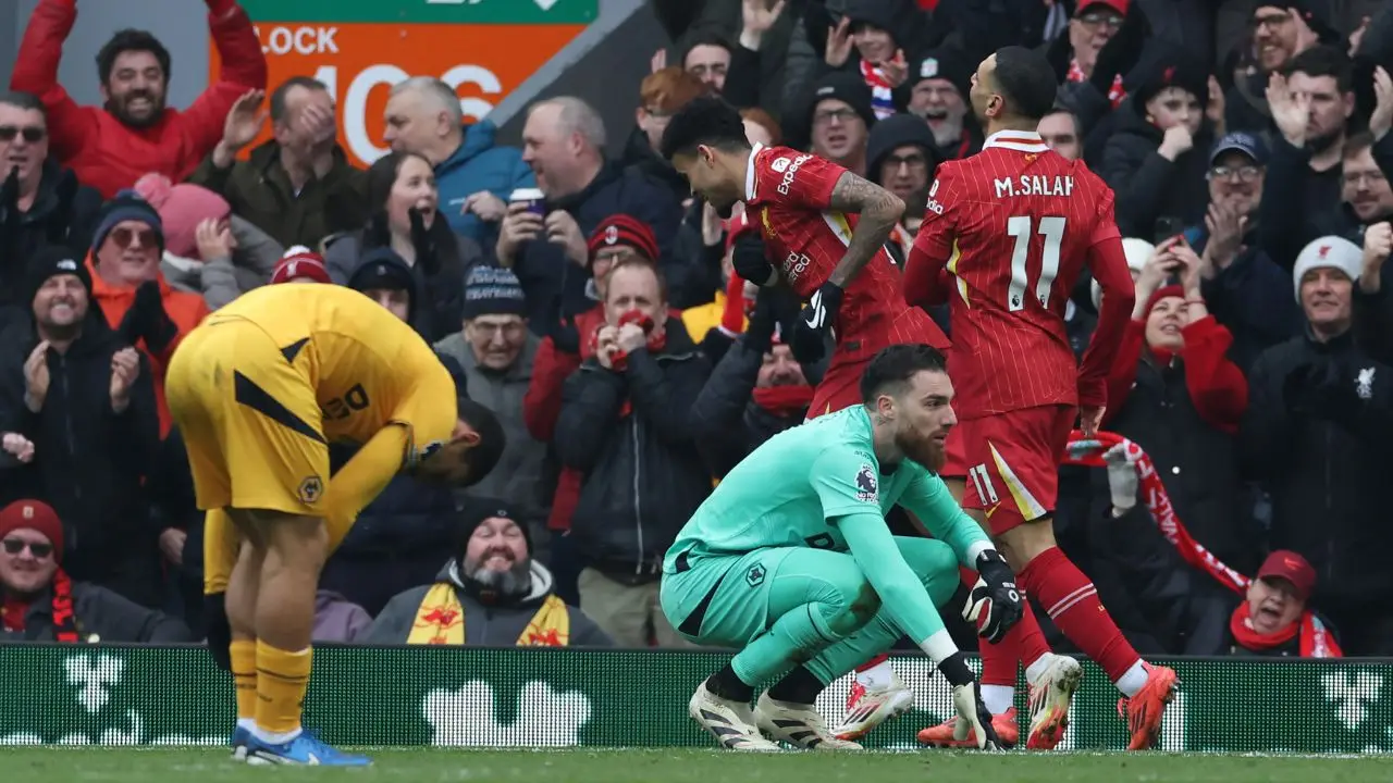 PL: Luis Diaz ends goal drought to power Liverpool seven points clear at top