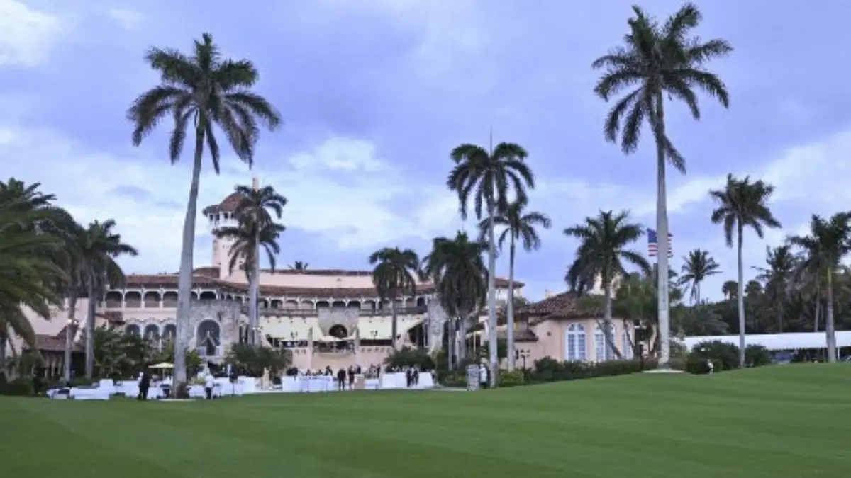 Three civilian planes breach airspace above Trump’s Florida resort, F-16s deployed