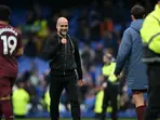 Manchester City keep Champions League hopes alive after entering top four with Everton win