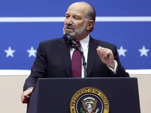 'Trump's tariffs on Canada, Mexico may get some relief', says commerce secretary