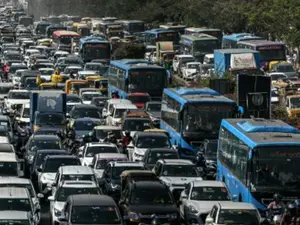 Unpaid traffic challans? Driving license may be suspended. Know new traffic rules kicking in from today