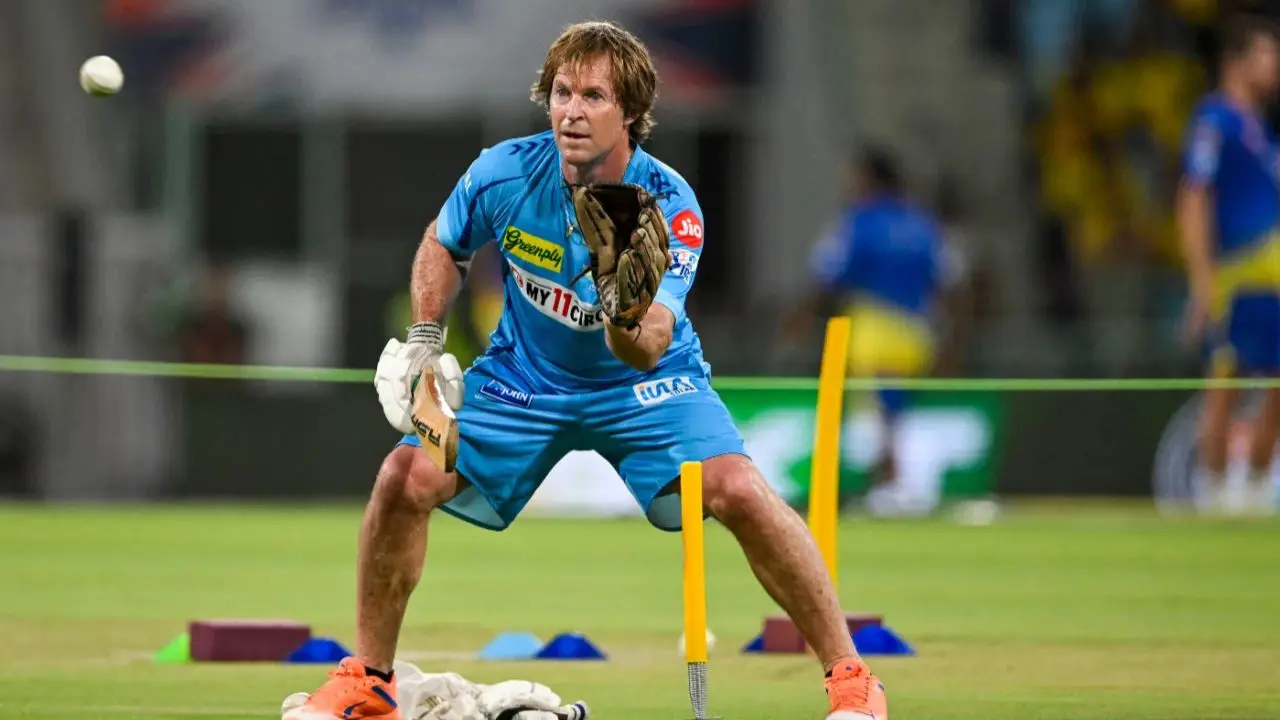 IPL 2025: GT coach Ashish Nehra handpicks THIS India fielder bigger than Jonty Rhodes