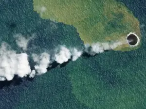 Submarine volcano near Oregon can erupt any time. Can it be as terrible as the Tonga explosion?