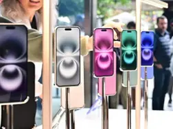 iPhone 17 Air latest leak video shows it is shockingly thin
