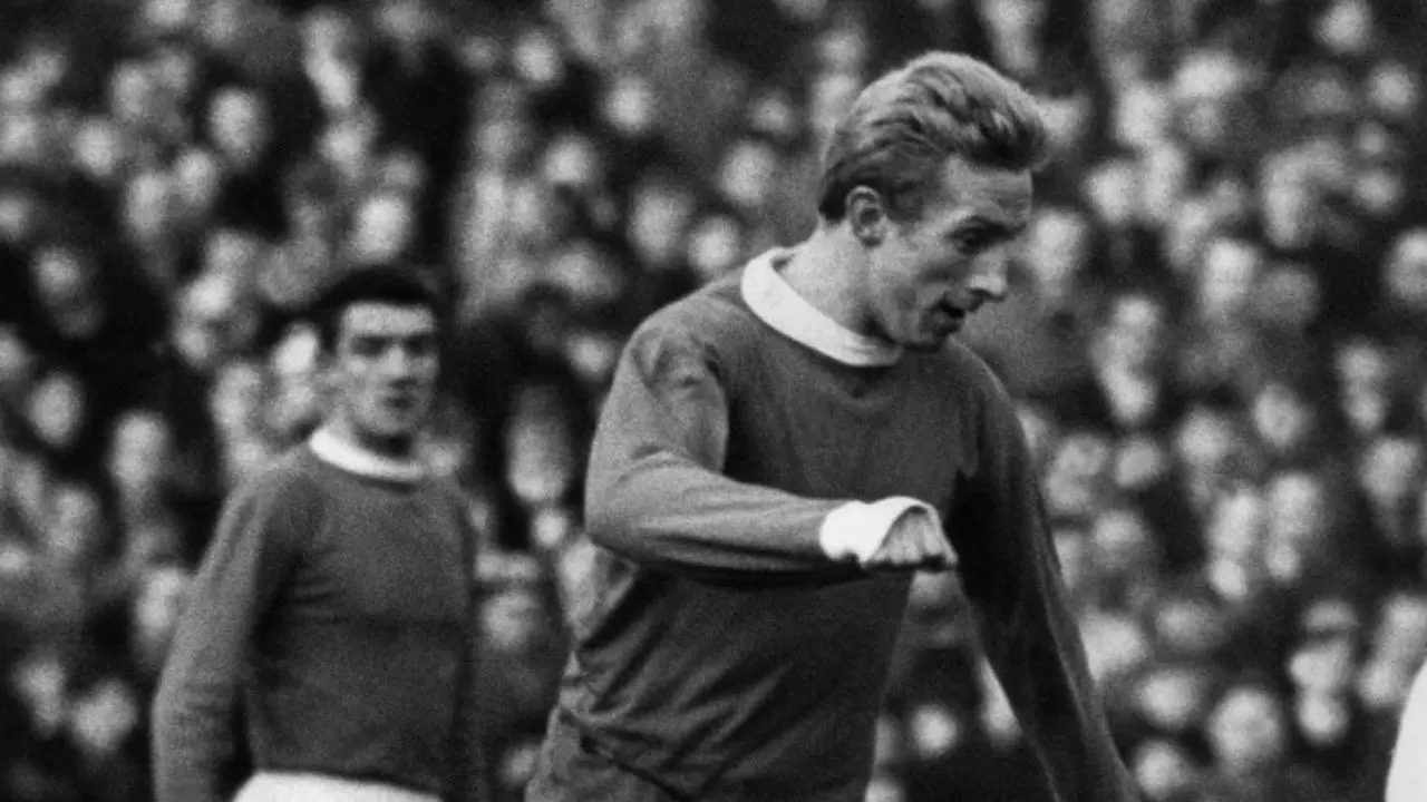 Denis Law, Manchester United and Scotland great, dies at 84