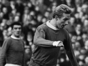 Denis Law, Manchester United and Scotland great, dies at 84