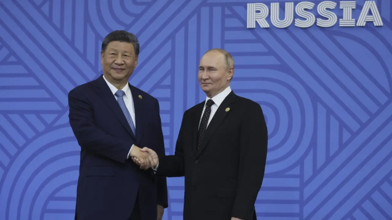 Chinese President Xi Jinping arrives in Moscow as Putin's 'guest of honour' for Victory Day parade