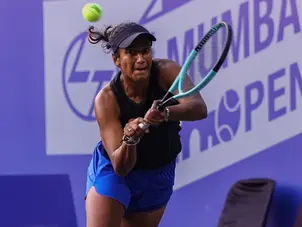 Mumbai Open 2025: Indian duo of Shrivalli Bhamidipaty and Riya Bhatia enter quarterfinals