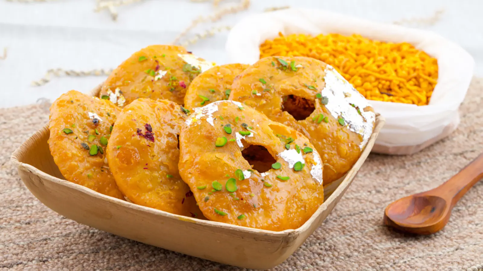 Mawa Kachori