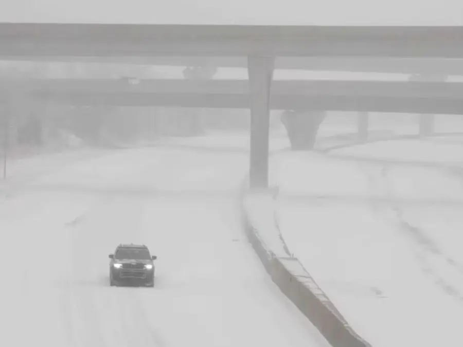 Winter storm rages in central US, state of emergency declared in 6 states