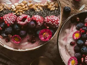 7 Foods That Help Reduce Uric Acid