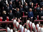 'Who wears a...': Donald Trump roasted for making a poor choice at Pope Francis funeral