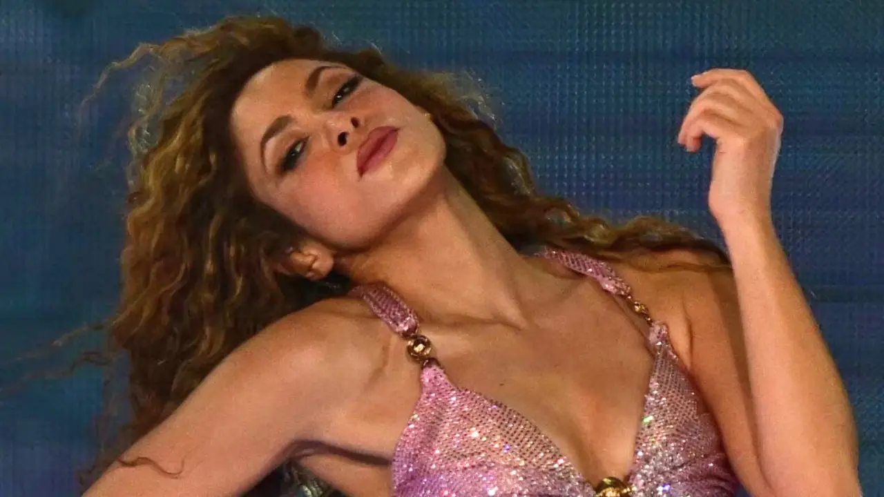 Shakira resumes world tour after Lima hospital stay Shakira resumes world tour after Lima hospital stay