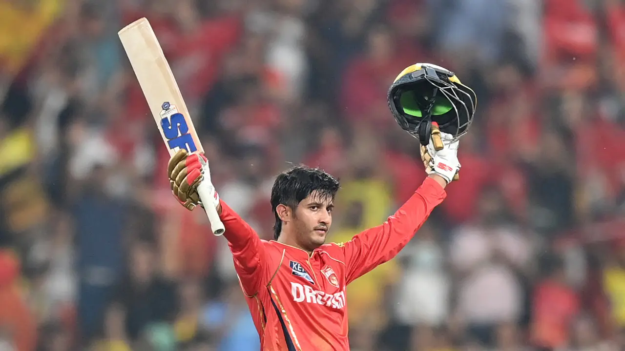 5. Priyansh Arya – 39 Balls
