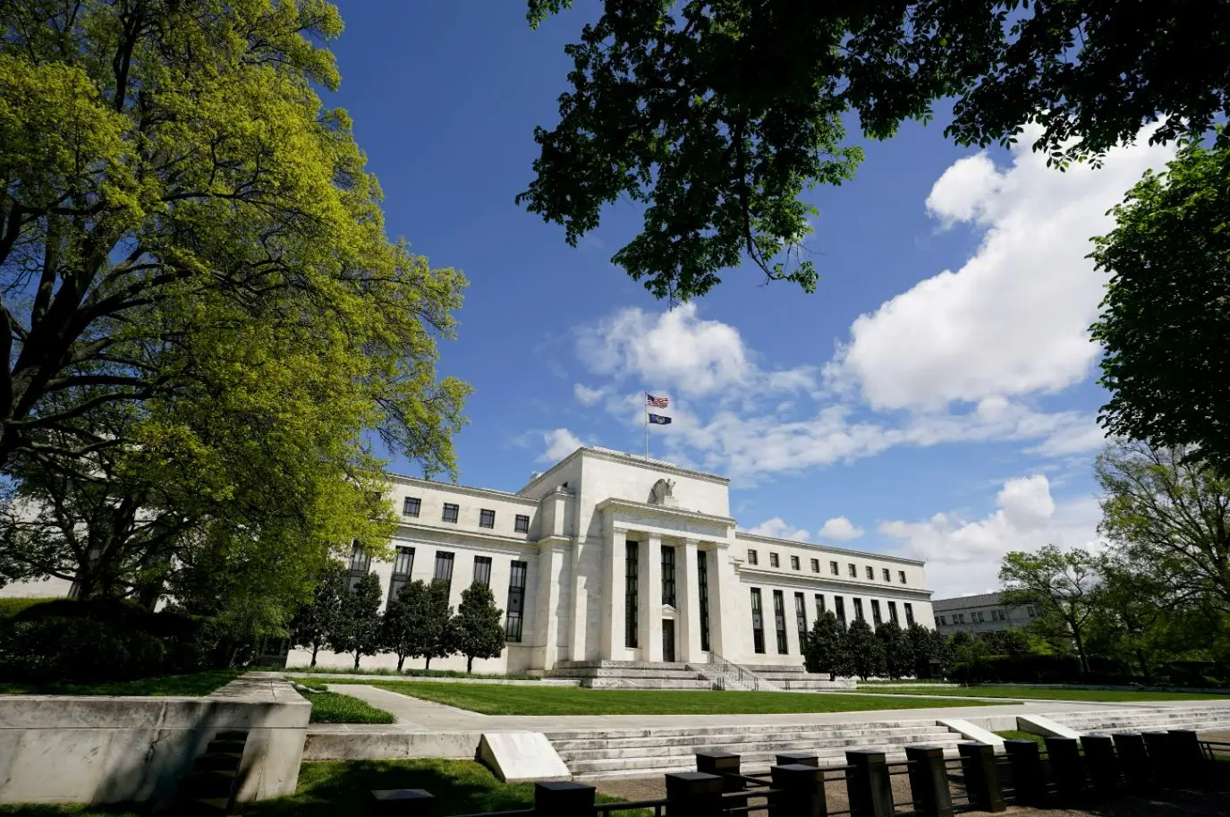 All eyes on the Fed: Dollar wavers ahead of key rate call and trade uncertainty