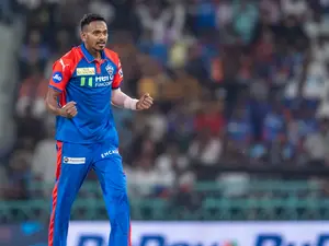 IPL 2025 | Is It Superman? No - It's Dushmantha Chameera! WATCH DC player's mid-air & horizontal to ground catch vs KKR