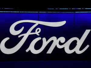 US investigates over 129,000 Ford vehicles for hands-free tech issues