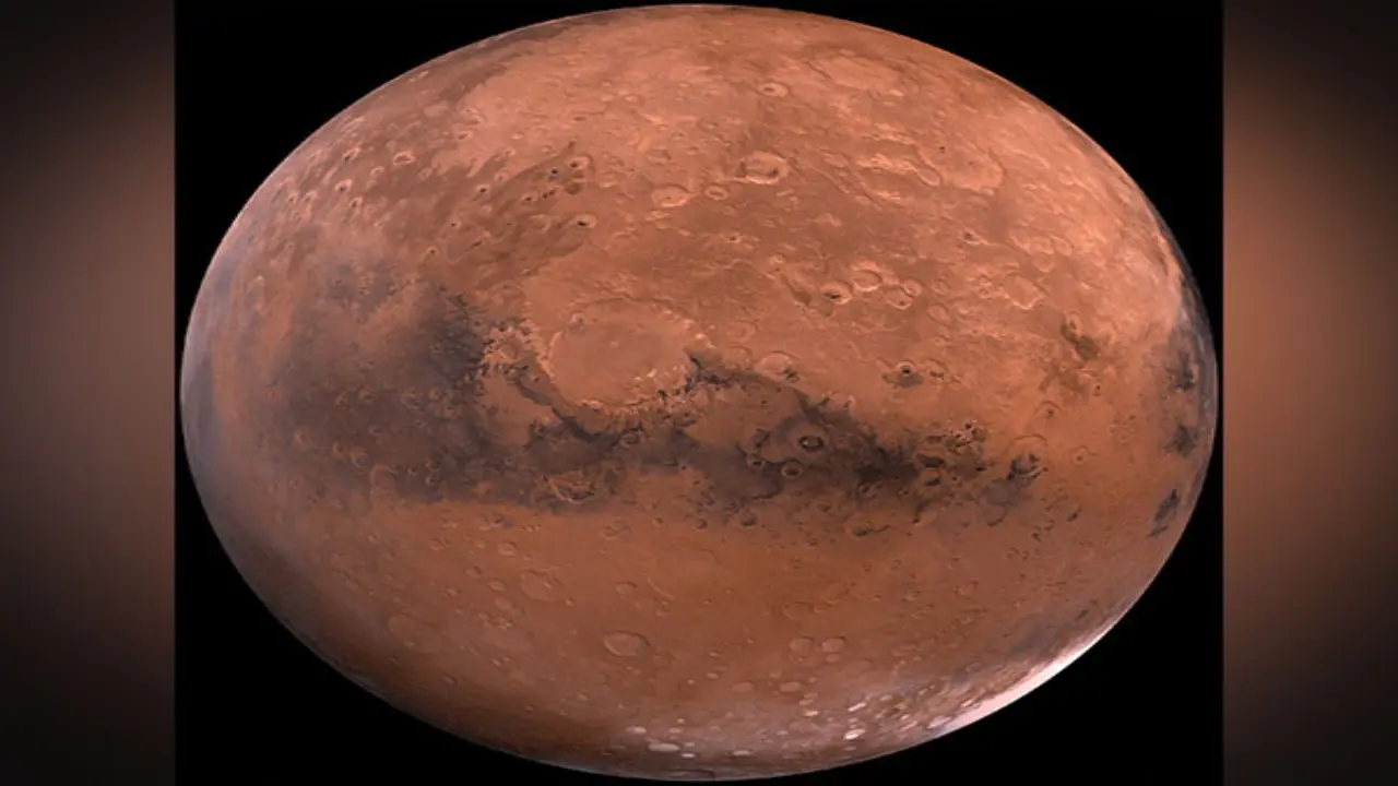 NASA unearths massive 328-foot-wide hole on Mars, says could 'contain alien life'