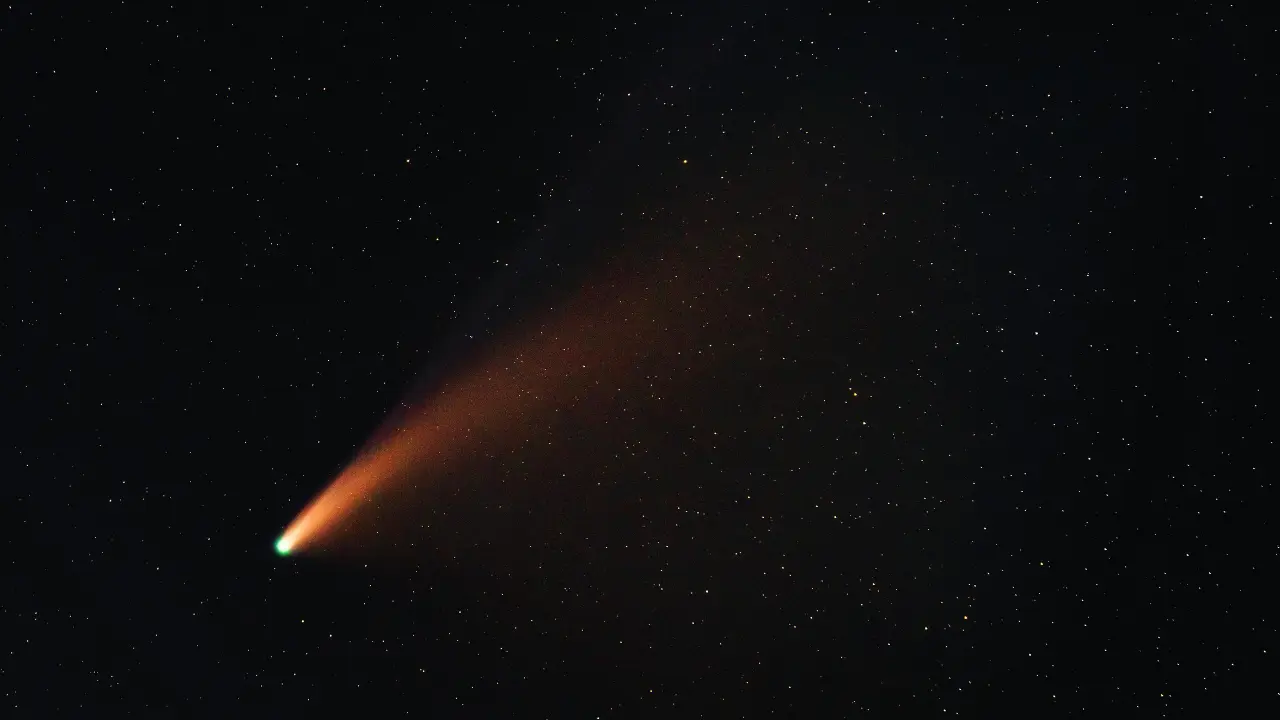 Comet G3 whose last trip was when an extinct human species roamed Earth is returning