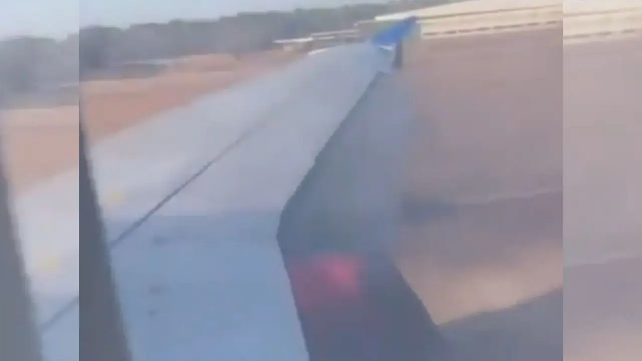 Video: Passengers panic as plane catches fire during takeoff at Houston airport Video: Passengers panic as plane catches fire during takeoff at Houston airport