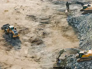 Death toll in Pakistan mine collapse climbs to 11