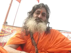 Meet 'Chai Wale Baba' at Maha Kumbh, who offers free IAS coaching without uttering a word
