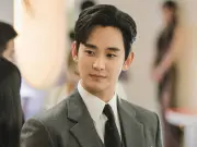 Kim Soo-hyun faces possible $900K penalty in Taiwan after cancelling fan meet