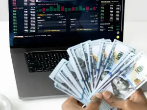 7 Smart Things to Invest In - From Gold to Digital Assets