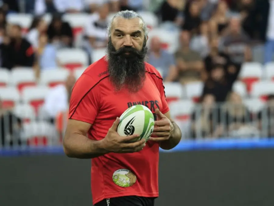 Former France Rugby player Chabal claims he doesn't remember 'birth of his daughter' but refrains from using the word CONCUSSION