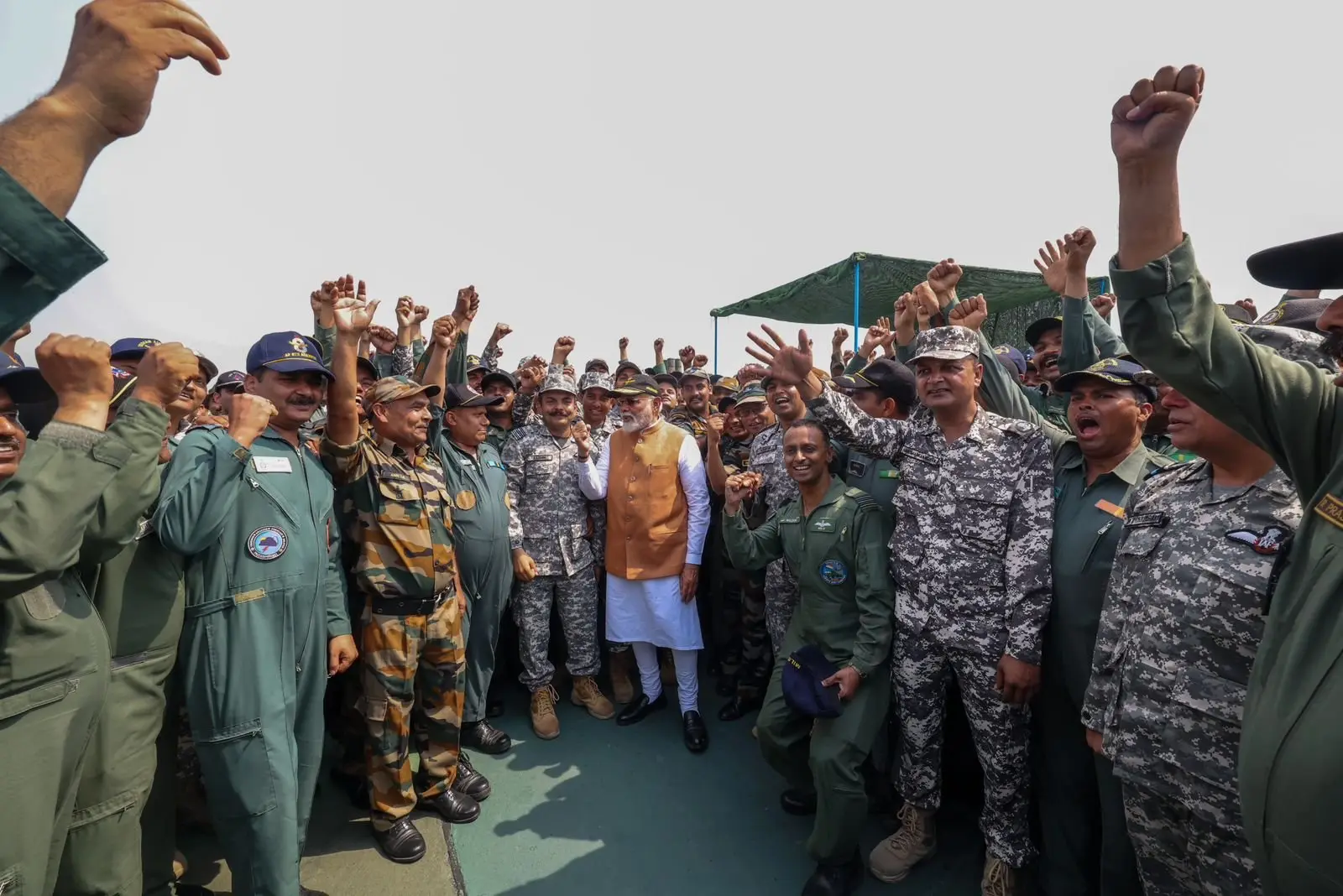 Modi shares pictures of his Adampur Air base visit