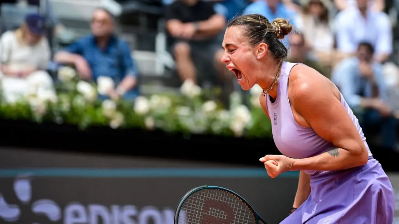 Aryna Sabalenka battles past Kenin and into Rome last 16