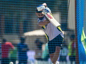 Virat Kohli reaches training an hour earlier than Indian team for Pakistan's Champions Trophy tie