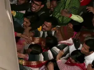 'Panic broke after sudden announcement', Eyewitnesses, railway authorities offer conflicting accounts of deadly stampede