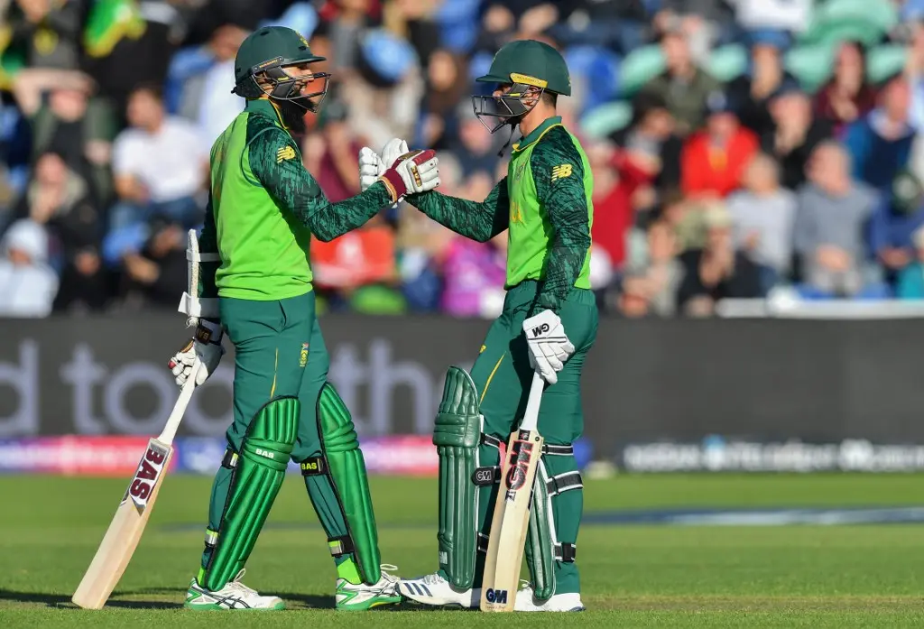 6. Quinton de Kock and  Hashim Amla (282 runs vs Bangladesh)