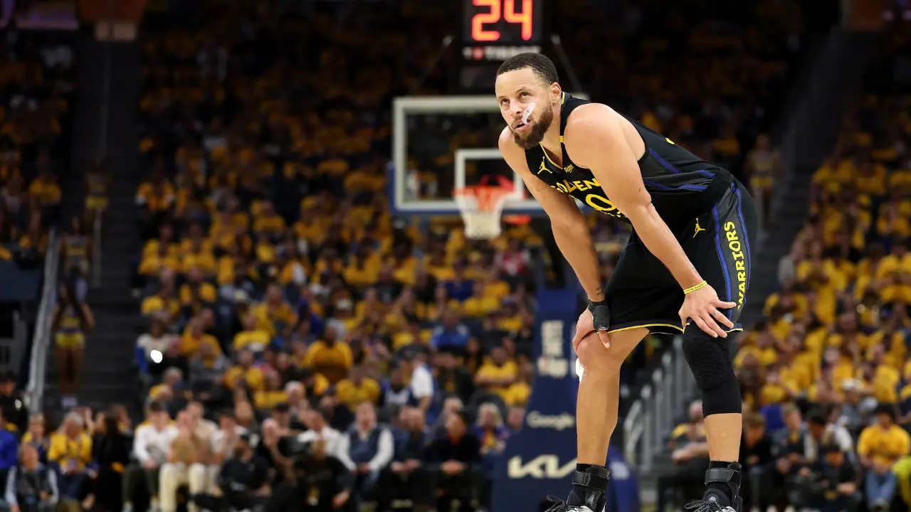 Stephen Curry ruled out for a week in NBA playoff blow to Golden State Warriors
